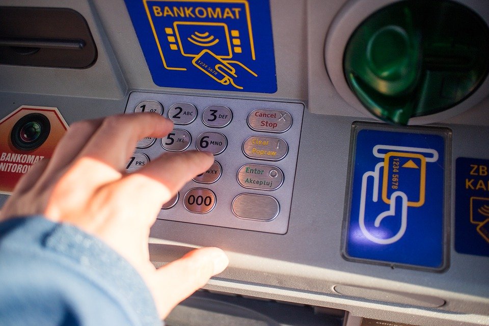 Visa запустит сервис по снятию наличных в магазинах