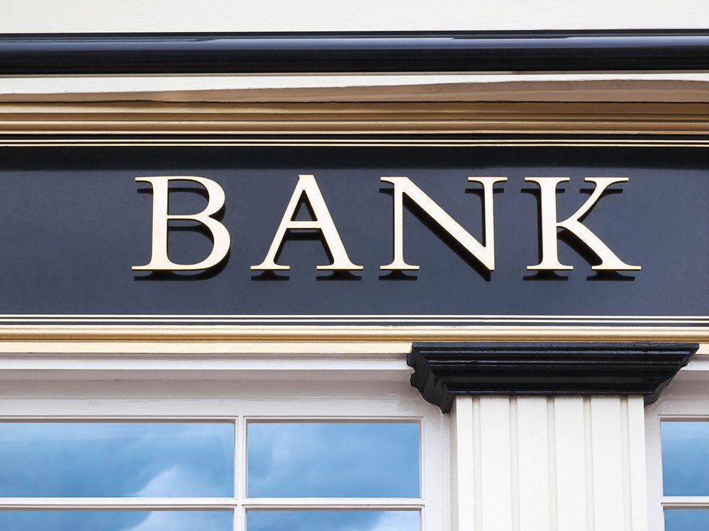 Банк Morgan Stanley закроет отделения в России
