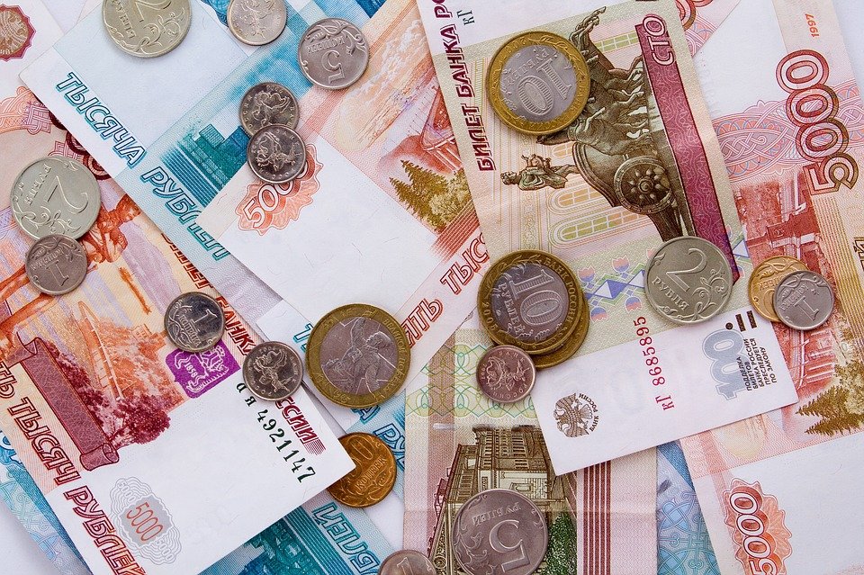 Заемщикам МФО начали возвращать деньги
