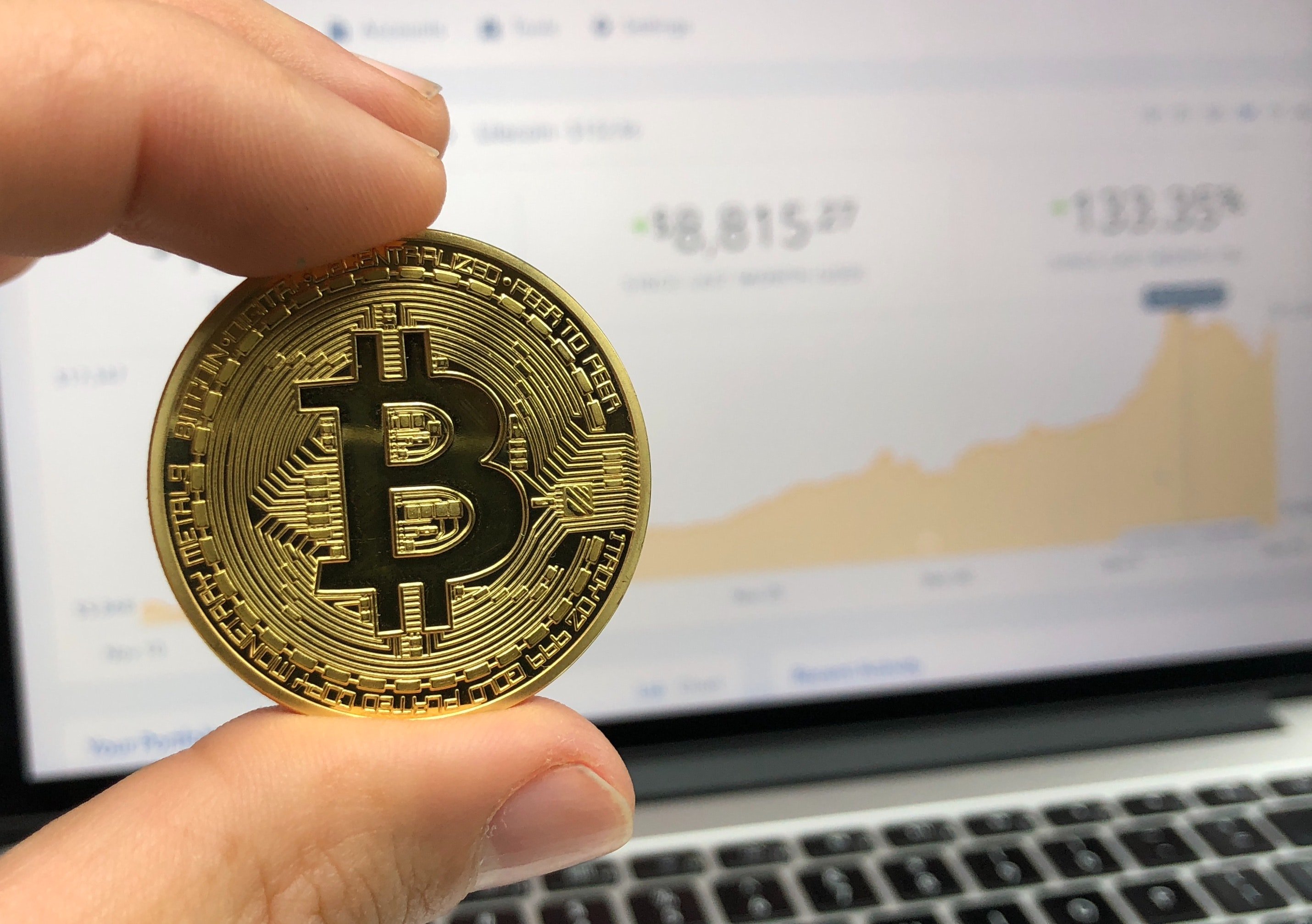 Сбербанк проведет осенью первое ICO 