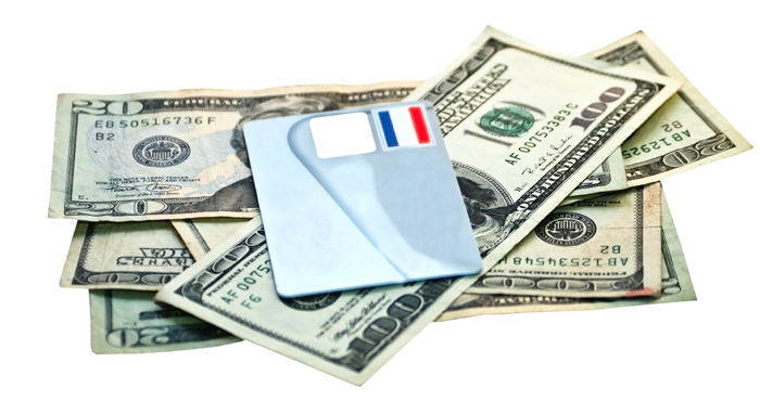 Комиссия на снятие денег с кредитной карты